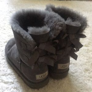 Girls grey ugg boots size 3